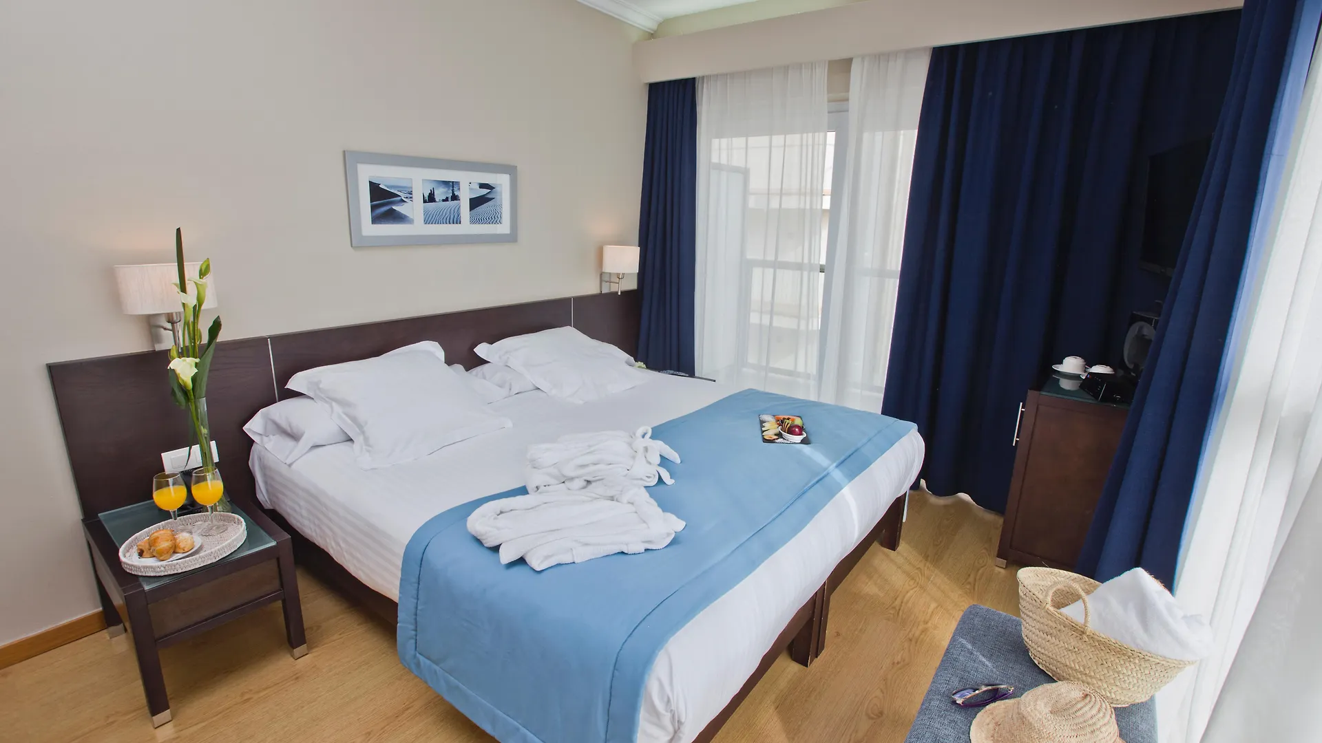 Hotel Mim Mallorca & Spa - Adults Only contacts